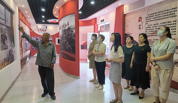 2.6红色教育悟初心-第八党总支到徐万粮红色教育基地参观学习.jpg