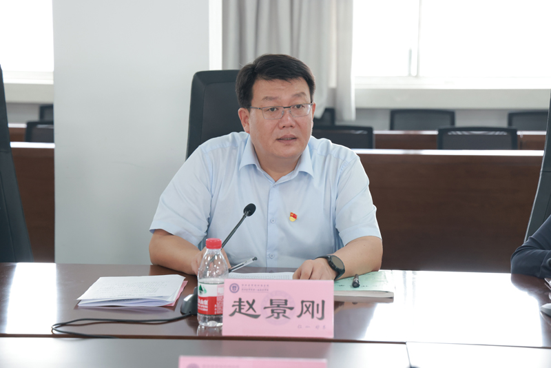 R5_T7869.jpg